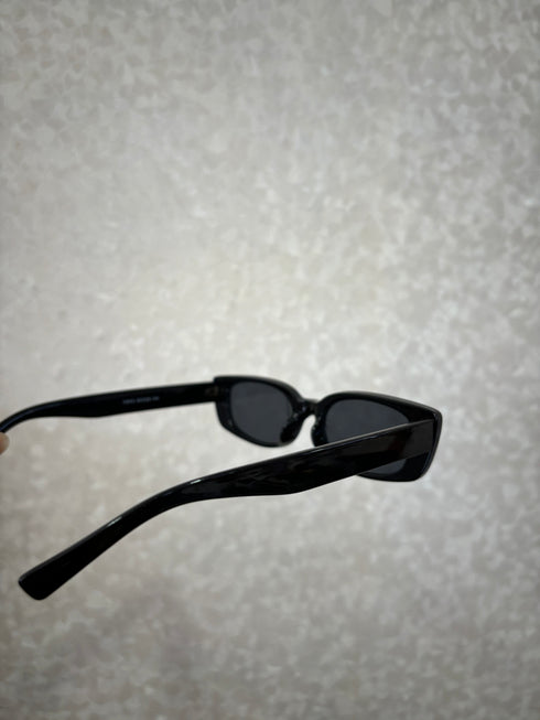 Vintage Fashionable Oval Shade Sunglasses